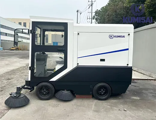 Xe quét rác ngồi lái Kumisai KMS - 240L - 3